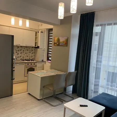 Luca Solid Apartment
