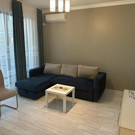 Luca Solid Apartment